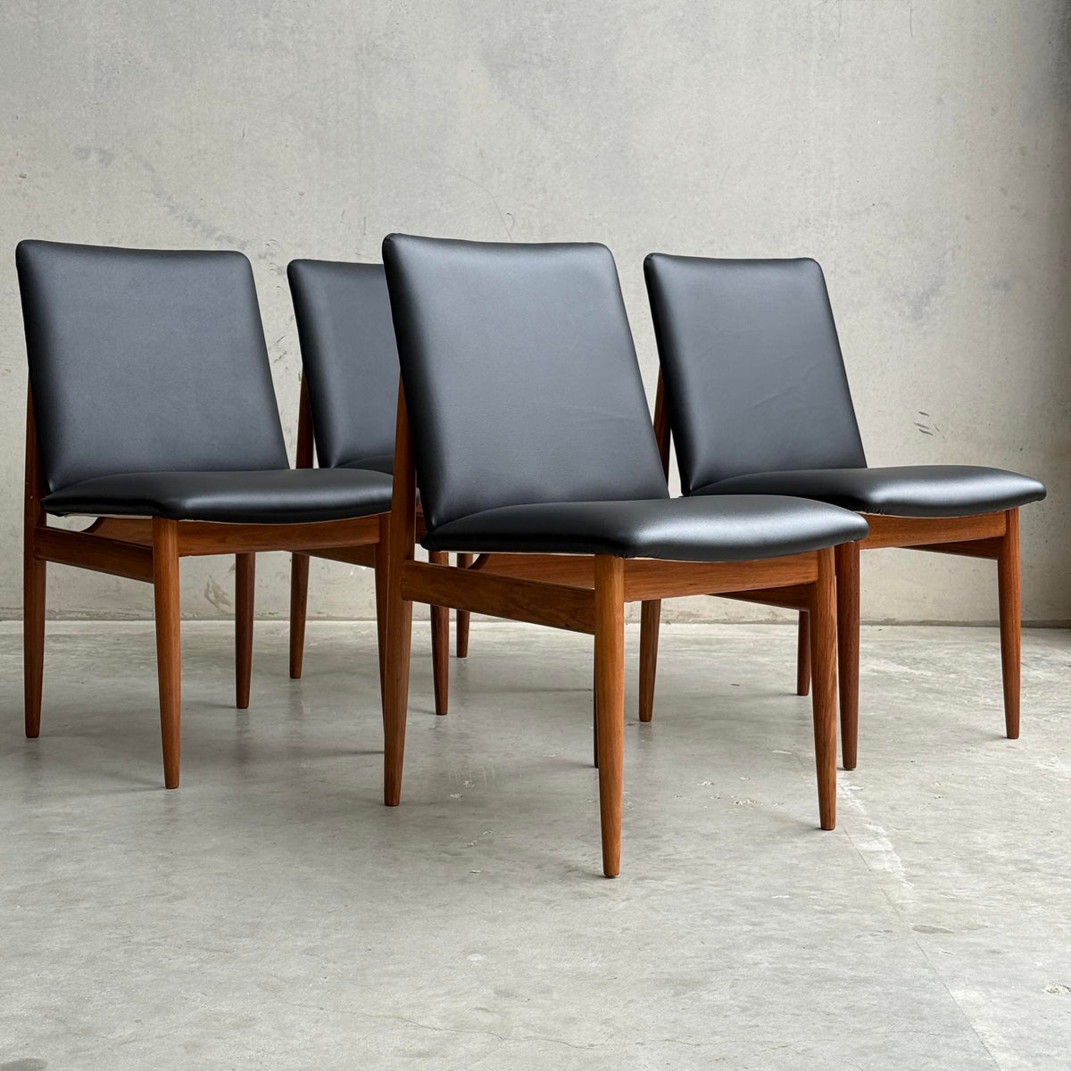 Pre-Order: Professional Restoration Parker 118 Slab Back Chair Set of 4