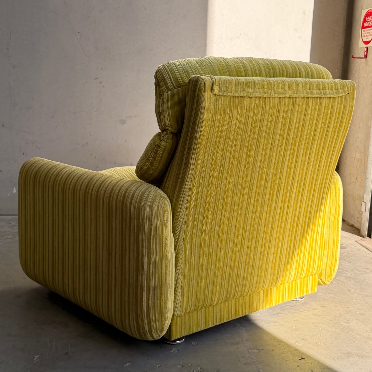 Tessa T7 Armchair Electric Chartreuse Ribbed Velvet (Revive)