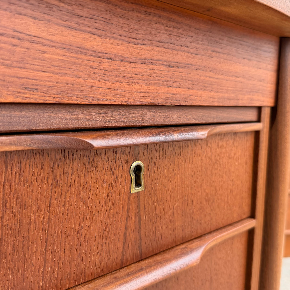 Danish Mid Century Modern Teak Desk by Easing Møbelfabrik