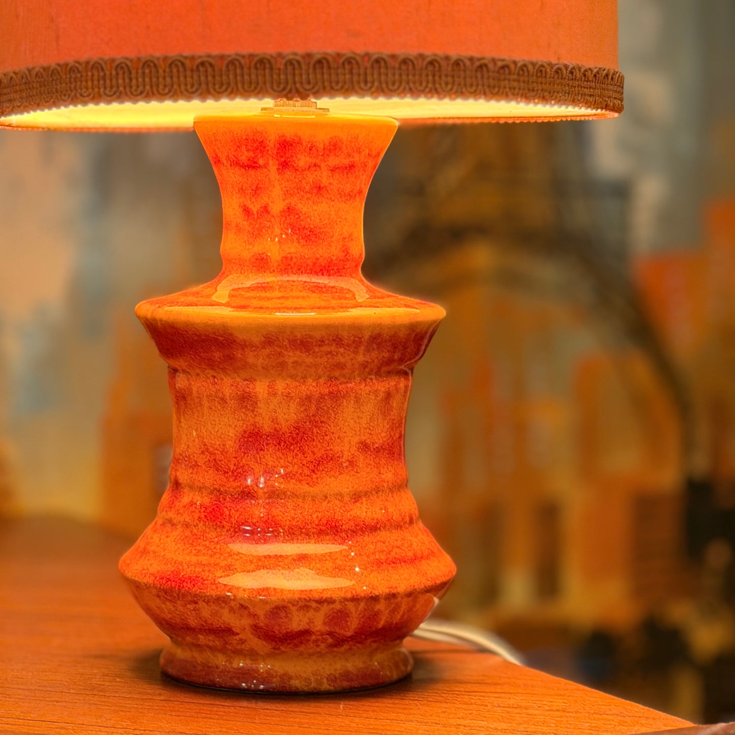 Vintage Mid-Century Ceramic Table Lamp – Stunning Urn-Shaped Orange Glaze, 1960s/70s