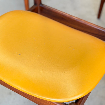 107 Parker Matchstick chairs - Set of 4 - Vintage Originals
