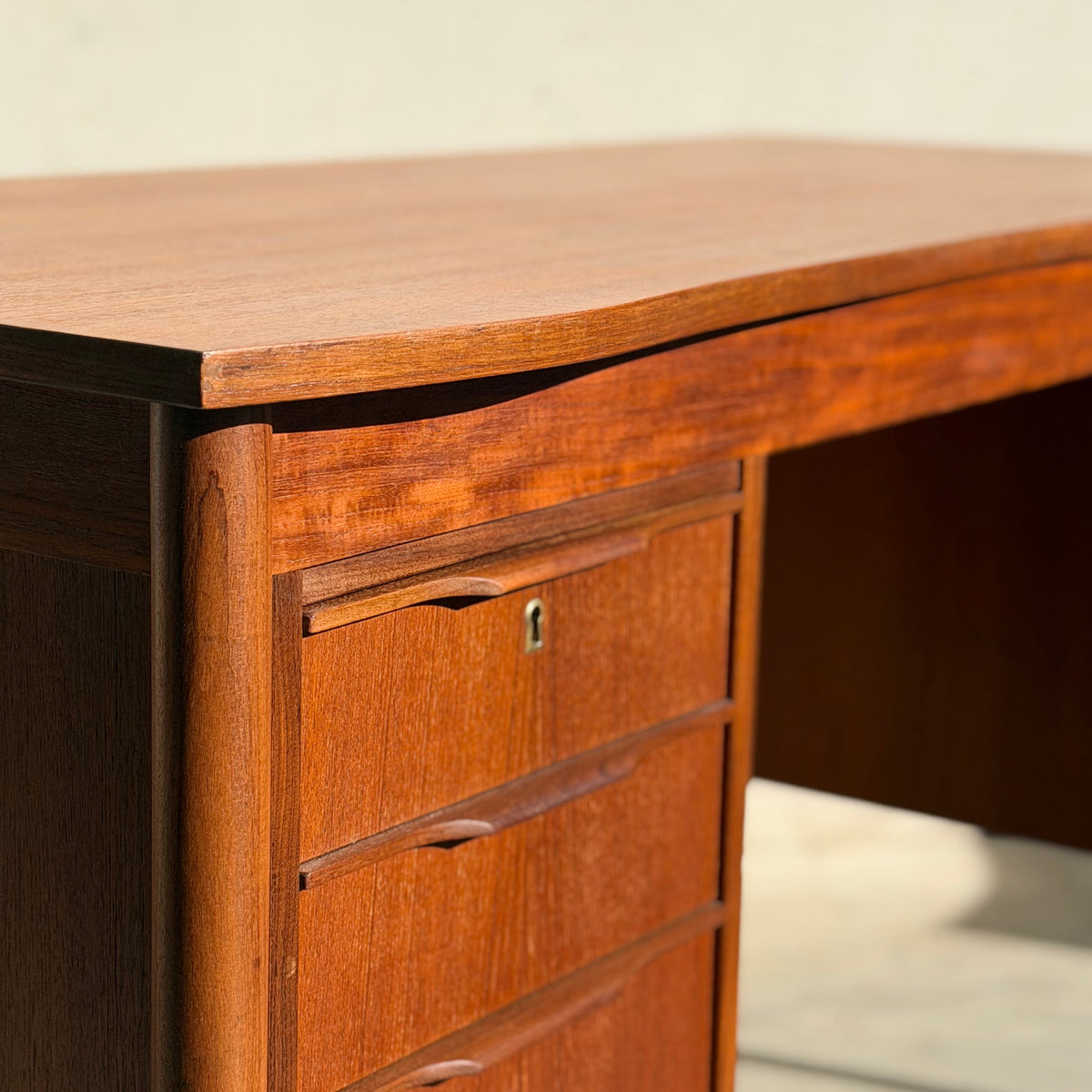 Danish Mid Century Modern Teak Desk by Easing Møbelfabrik