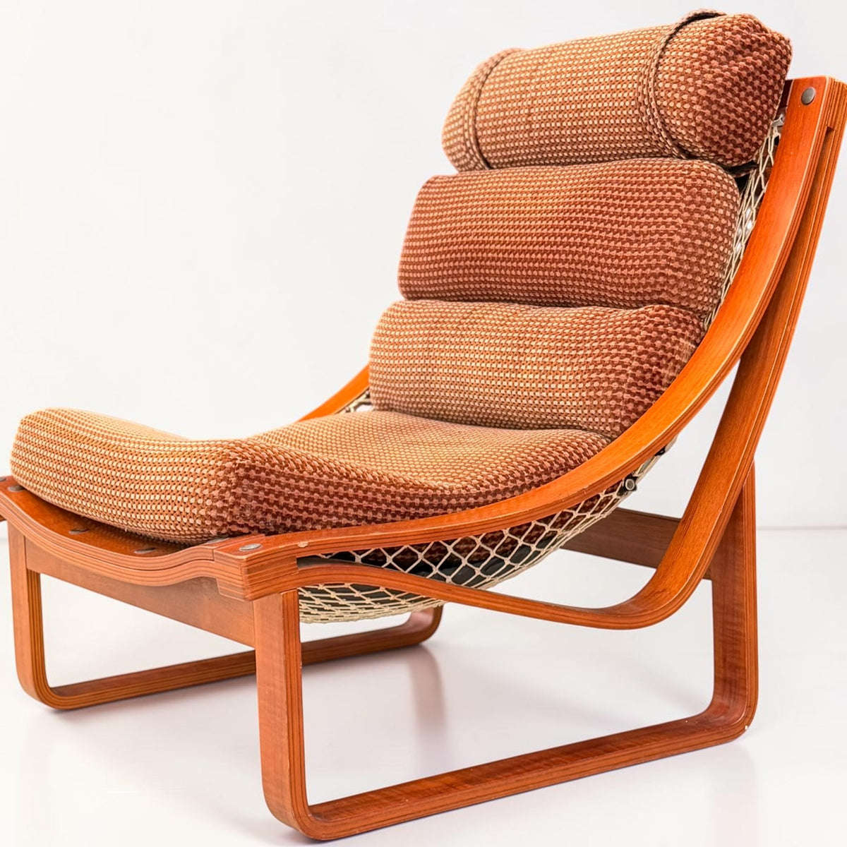 Vintage Tessa T4 Armchair - Groovy Brown Velvet