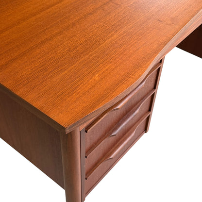 Danish Mid Century Modern Teak Desk by Easing Møbelfabrik