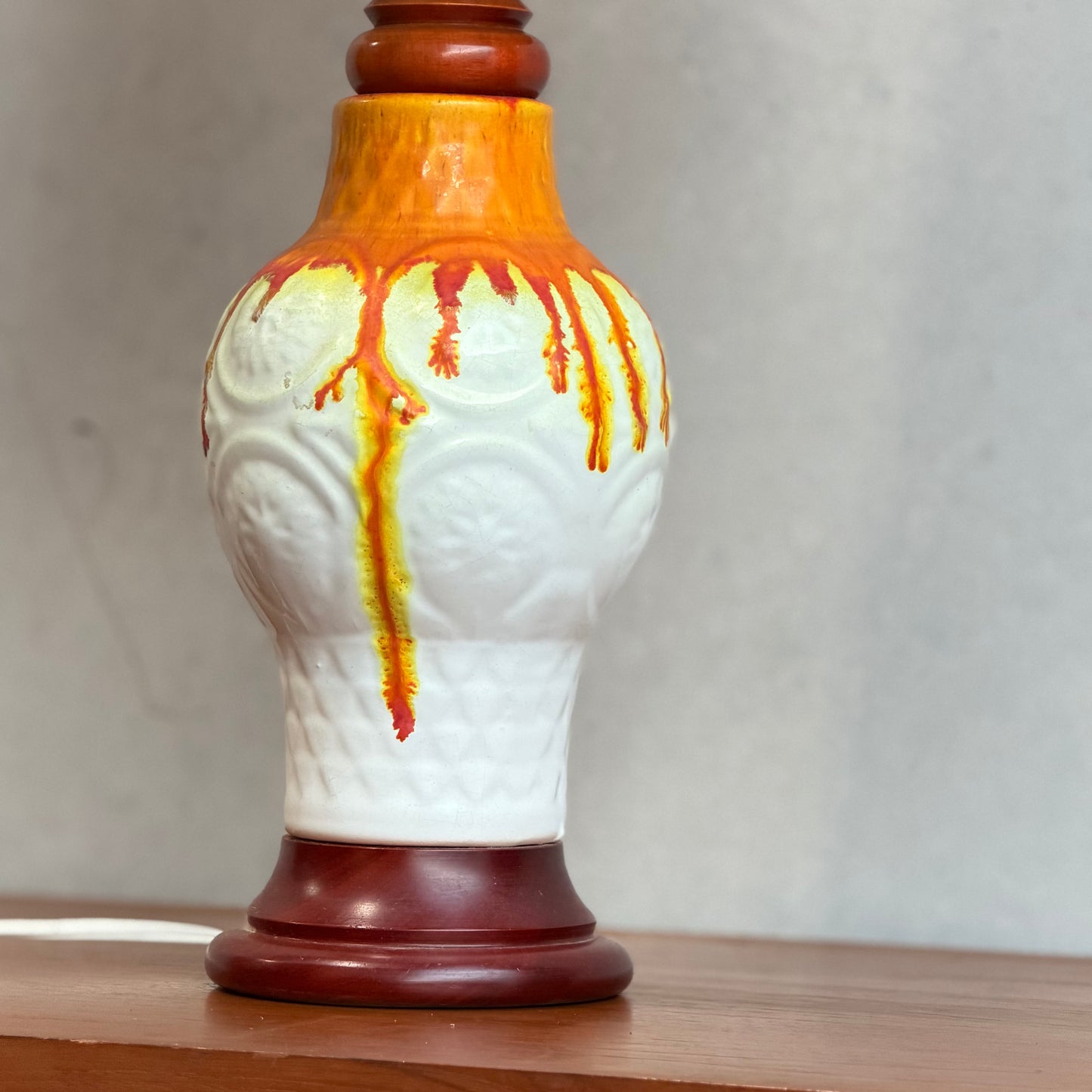 Vibrant Retro Drip Glaze Ceramic Table Lamp – Mid-Century Sunset Glow