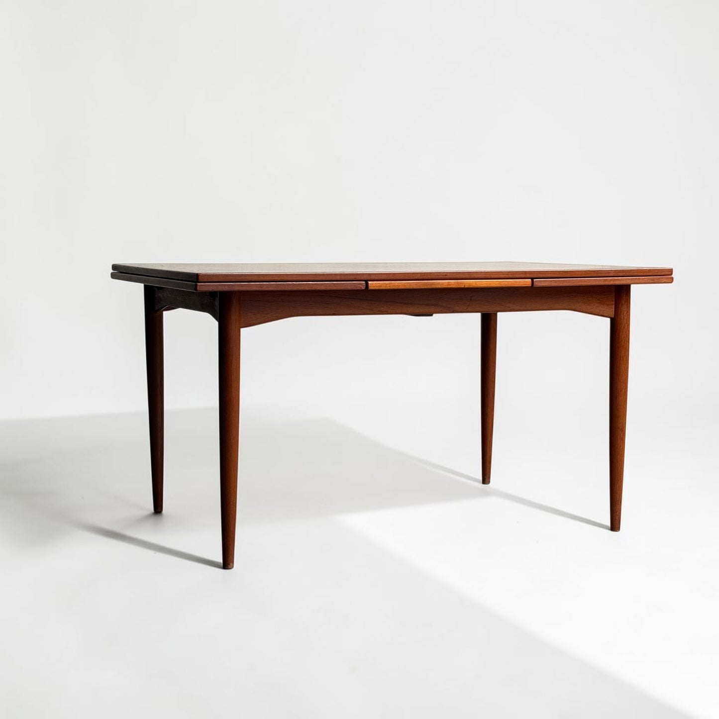 Vintage Mid-Century Parker 109 Nordic Extension Dining Table - (Revive)