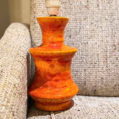 Vintage Mid-Century Ceramic Table Lamp – Stunning Urn-Shaped Orange Glaze, 1960s/70s