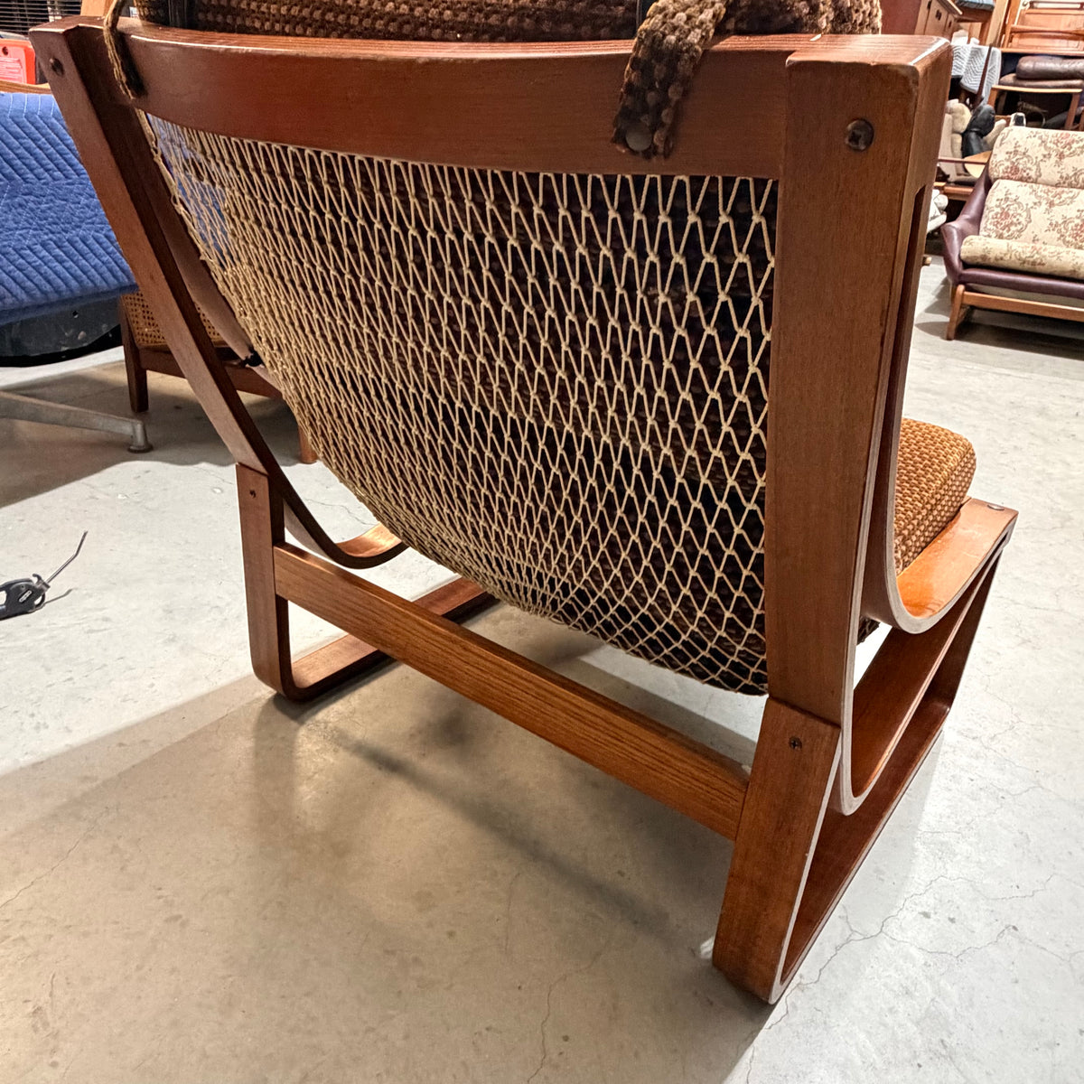 Vintage Tessa T4 Armchair - Groovy Brown Velvet