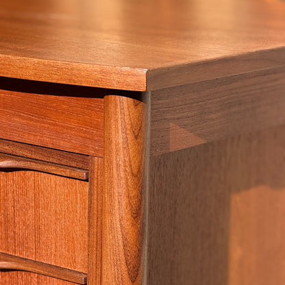 Danish Mid Century Modern Teak Desk by Easing Møbelfabrik