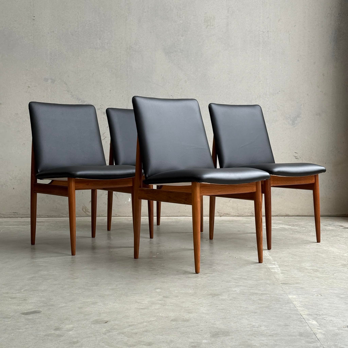 Pre-Order: Professional Restoration Parker 118 Slab Back Chair Set of 4