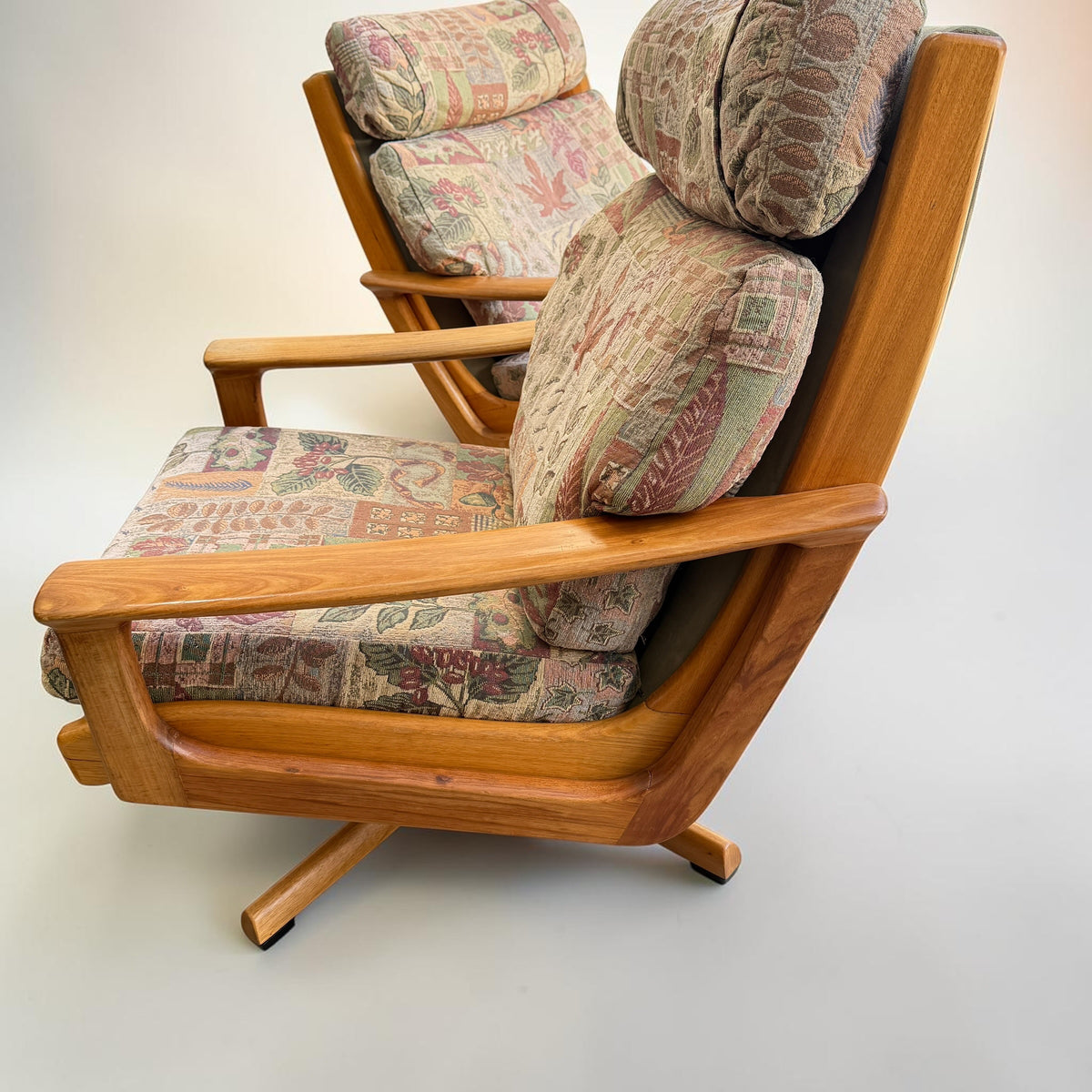 Vintage Mid Century Tessa T21 Swivel Chairs Pair (Refine)