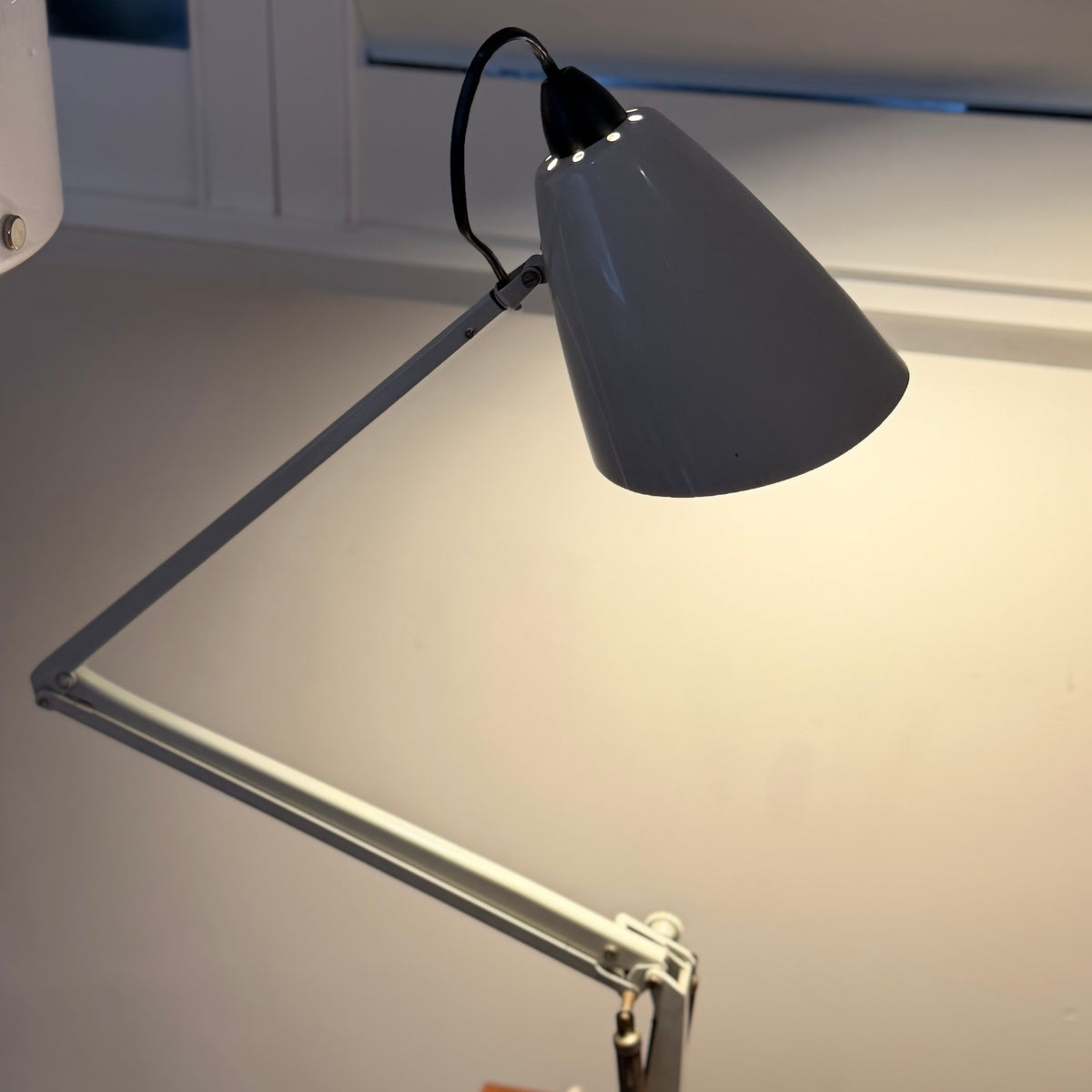 Vintage - Planet Studio K Desk Lamp- White