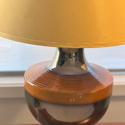 Large Groovy Sunset Ribbed Ceramic Table Lamp – Bold MCM Statement Piece