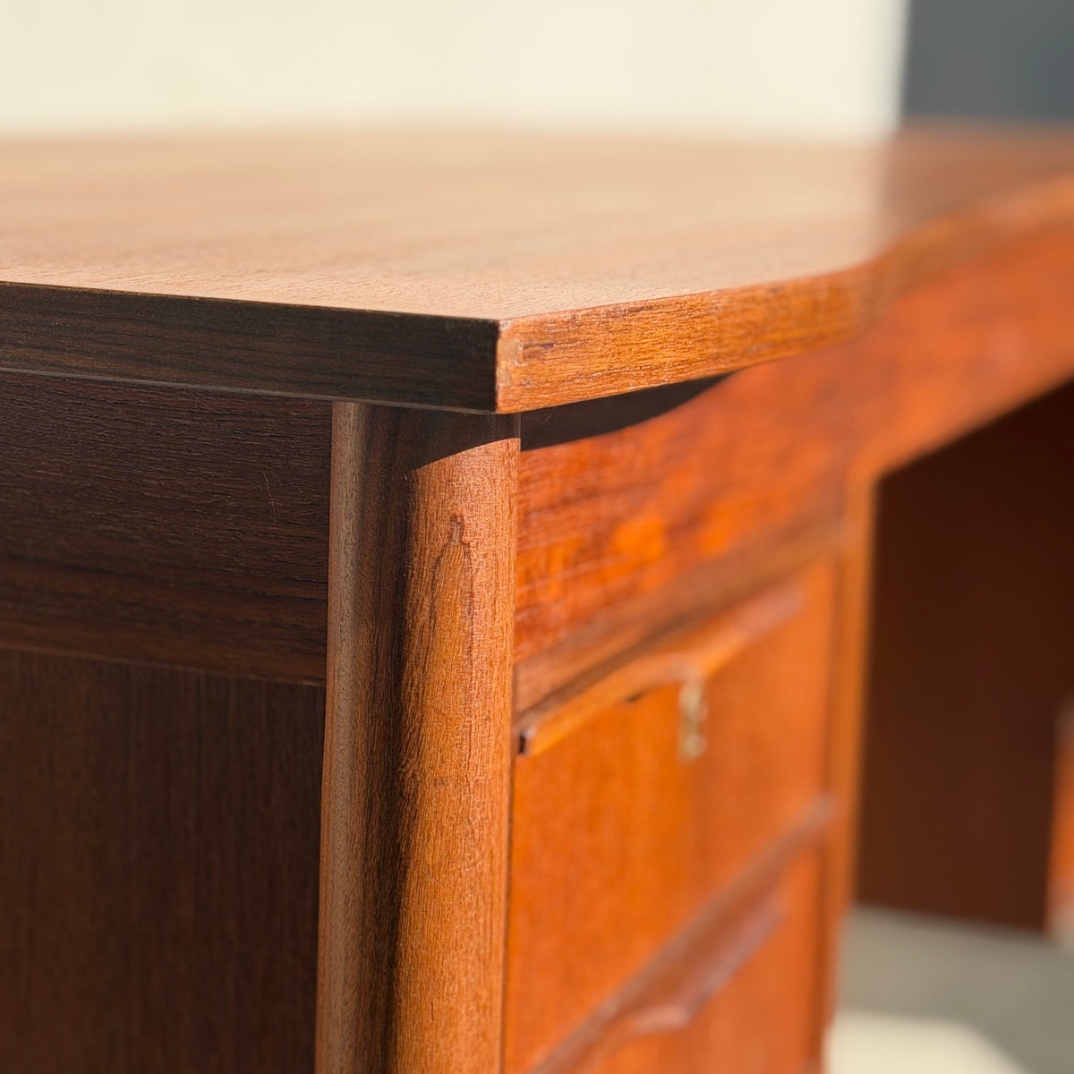Danish Mid Century Modern Teak Desk by Easing Møbelfabrik