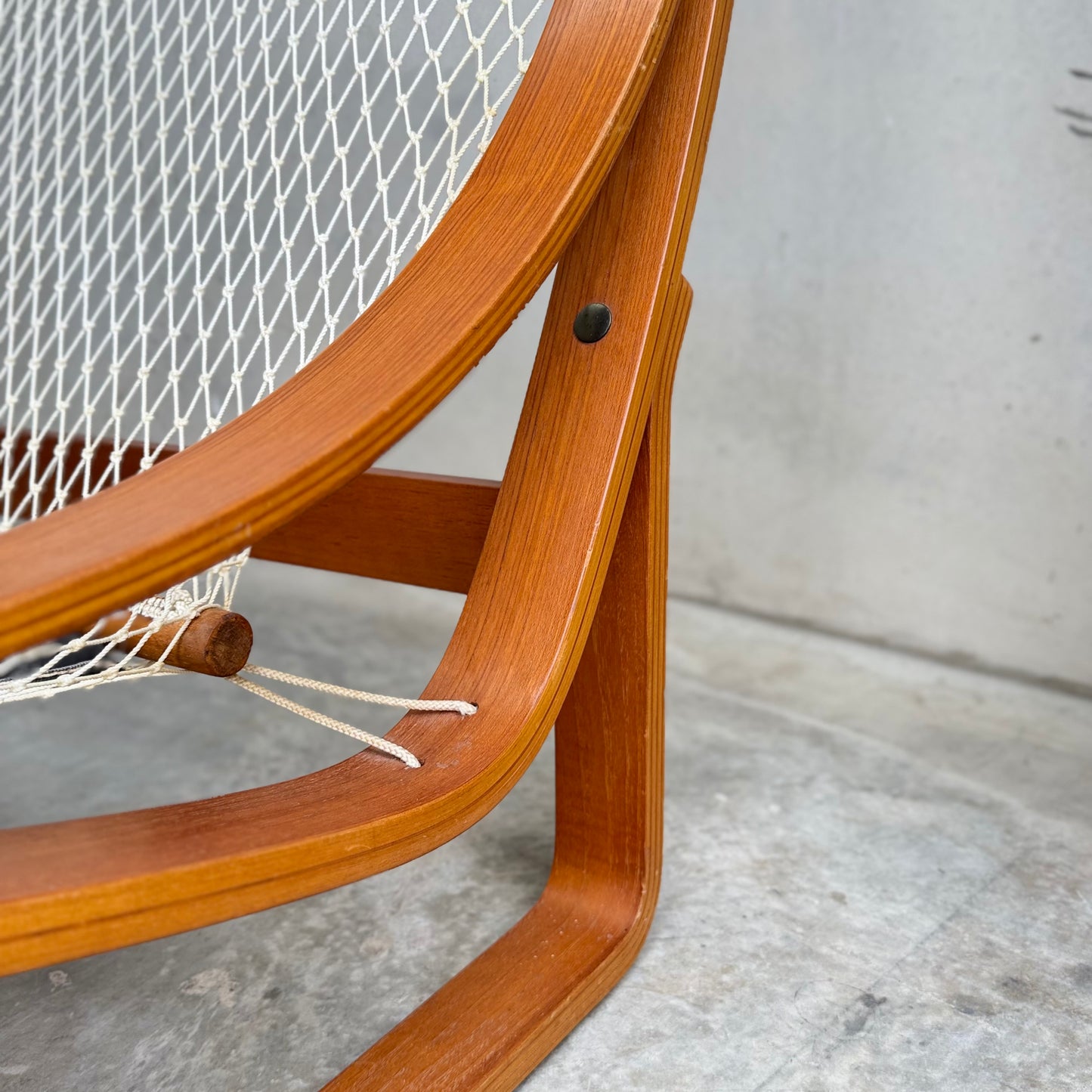 Tessa T4 Two-Seater Lounge – Iconic 1970s Fred Lowen Design in Rich Brown Leather