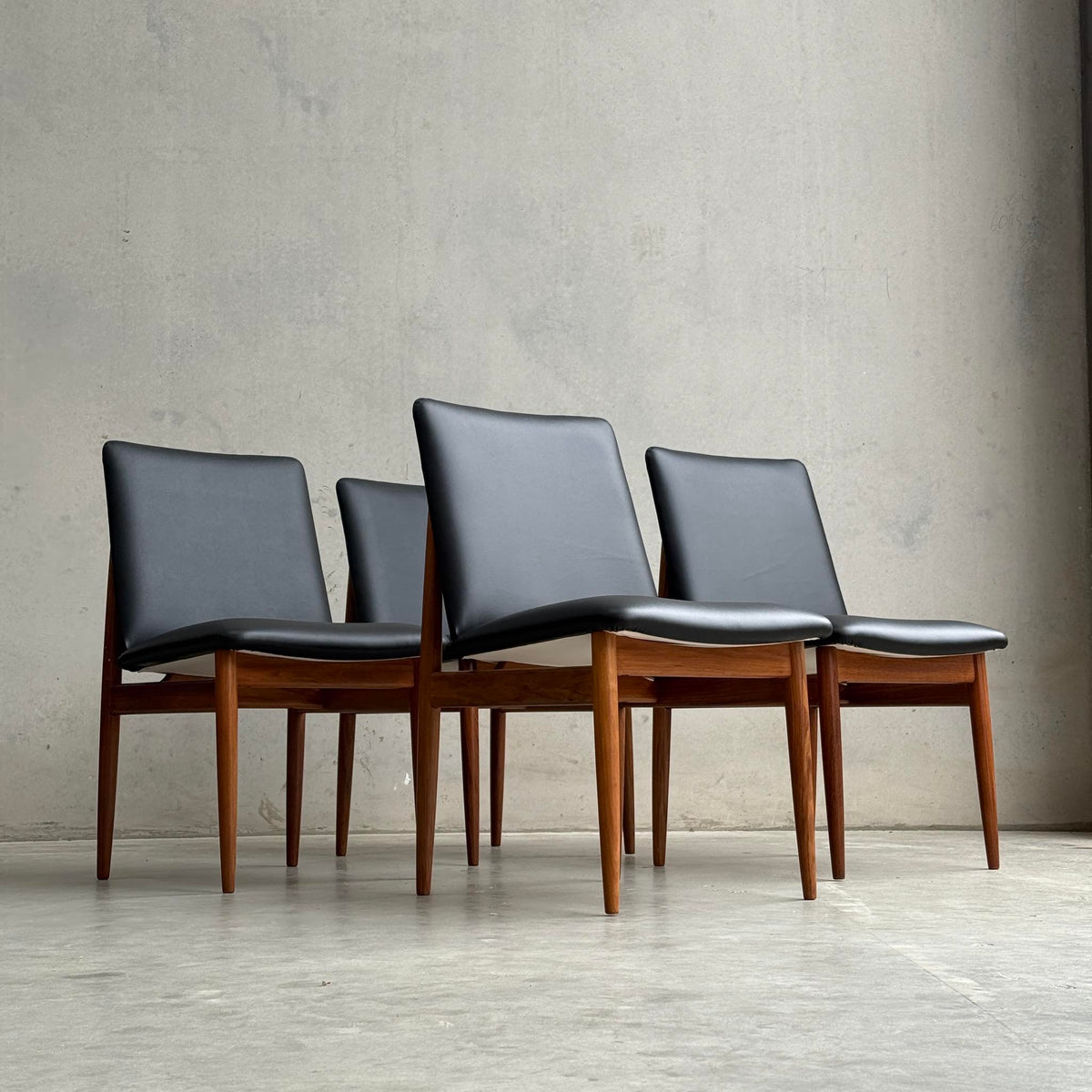 Pre-Order: Professional Restoration Parker 118 Slab Back Chair Set of 4