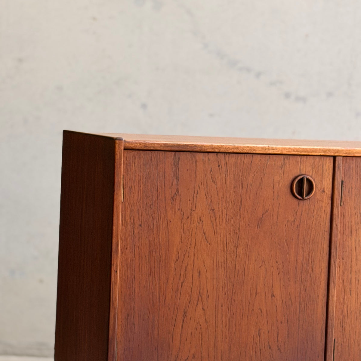 Parker Nordic “Cats Eye” Credenza / Sideboard 1.8M
