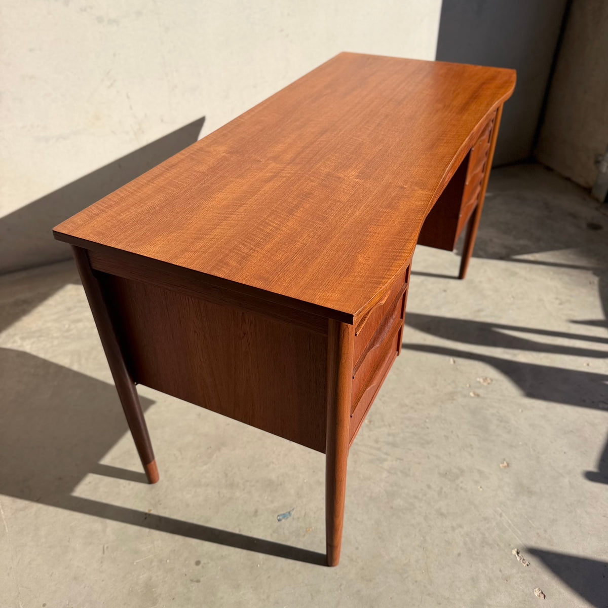 Danish Mid Century Modern Teak Desk by Easing Møbelfabrik