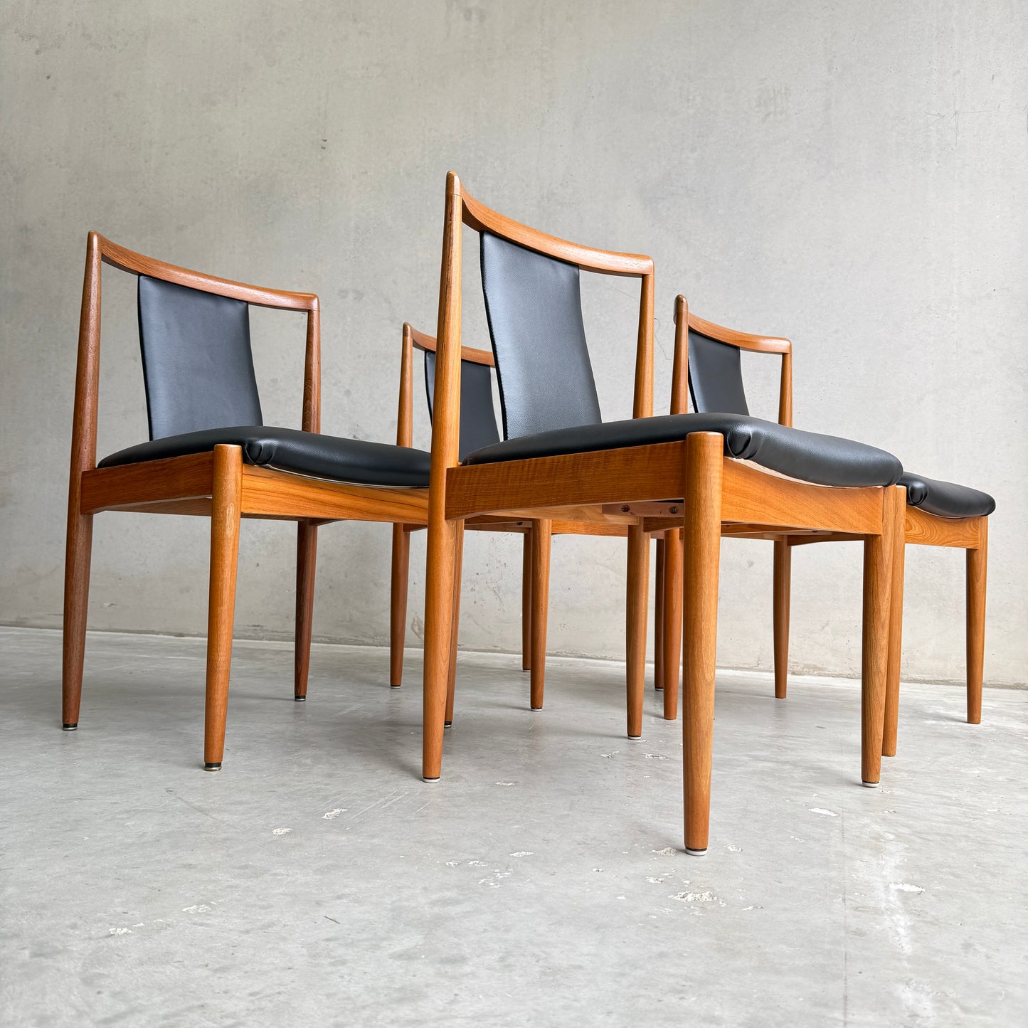 Fully Restored Parker T-Back Number 88 Dining Chairs Set of 4 - Black Vinyl  (Rediscover)