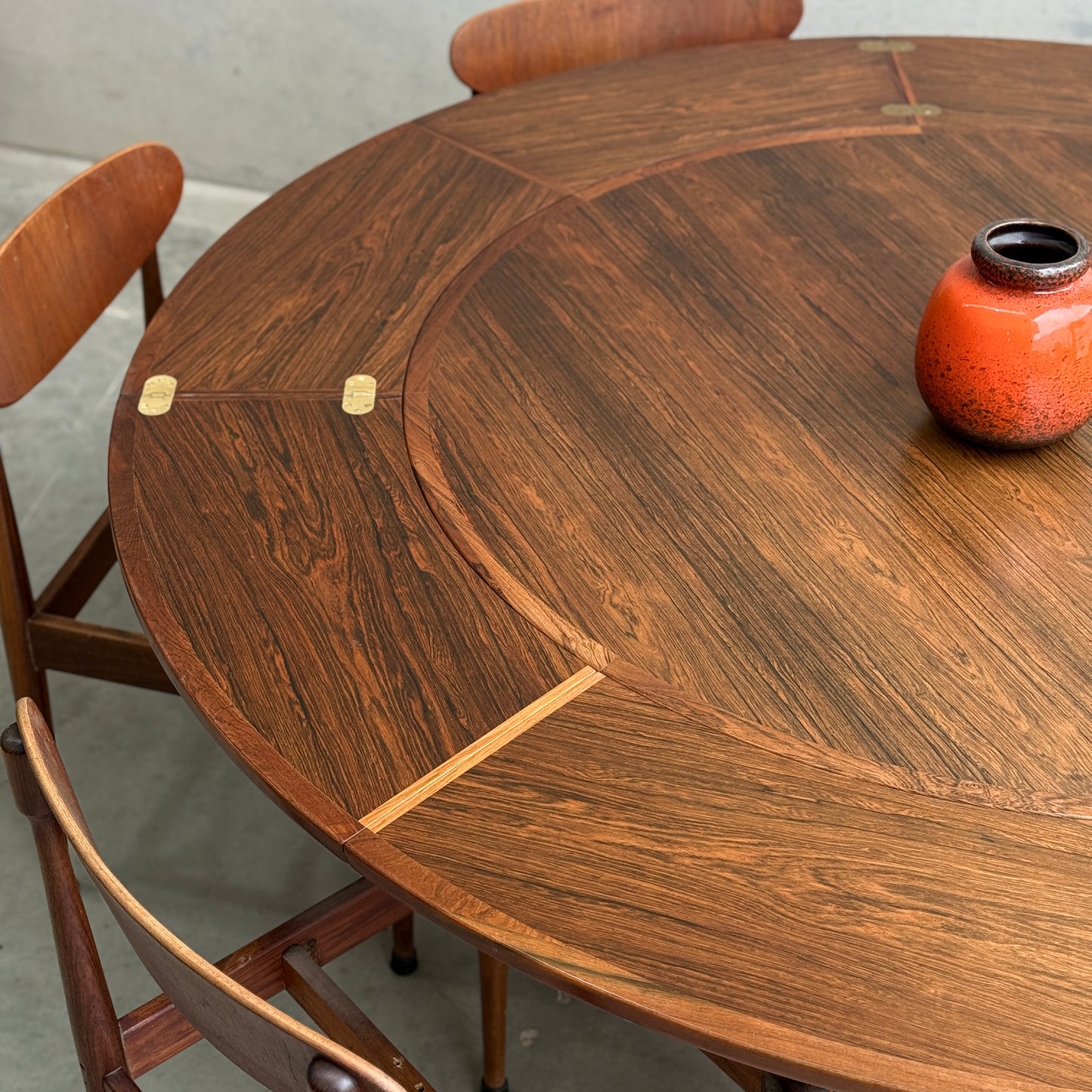 Dyrlund “Flip-Flap” Dining Table – Brazilian Rosewood – Ultra Rare (Revive)