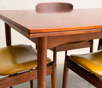 107 Parker Matchstick chairs - Set of 4 - Vintage Originals