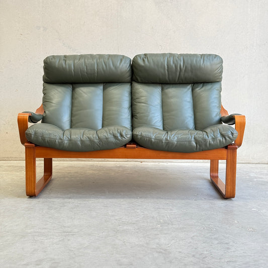 Tessa Stockholm 2 Seater – Forest Green (Revive)