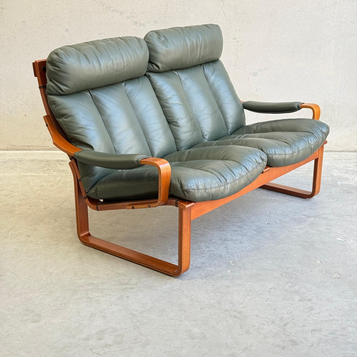 Tessa Stockholm 2 Seater – Forest Green (Revive)