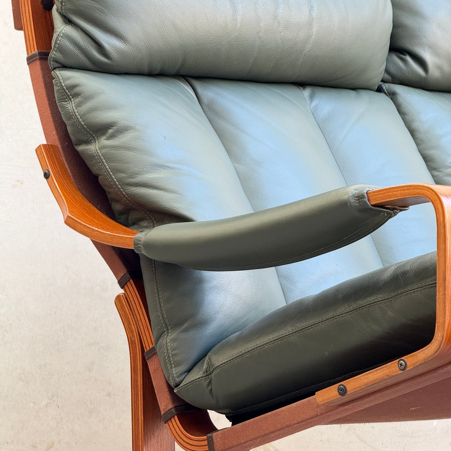 Tessa Stockholm 2 Seater – Forest Green (Revive)