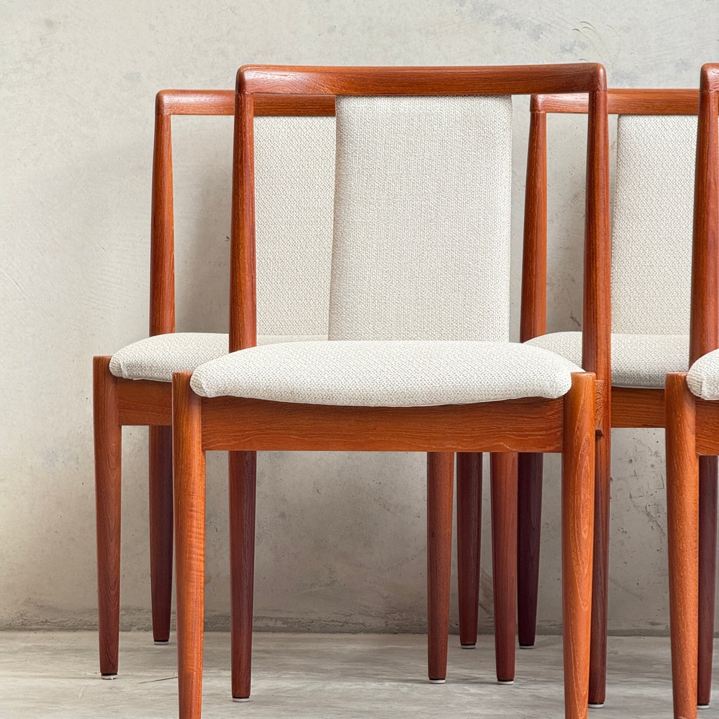 Detail of premium speckled dove white woven upholstery on restored Parker Number 88 mid-century modern dining chair
