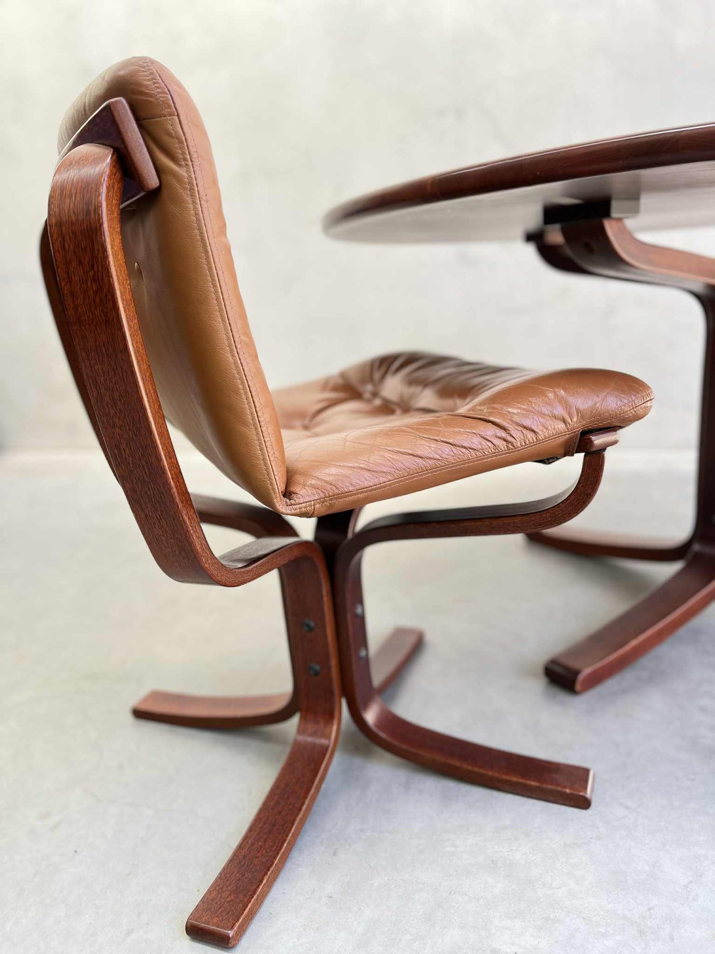 Joe Rufenacht Set of 6 Designer Dining Chairs & Solid Wooden Table Suite (Revive)