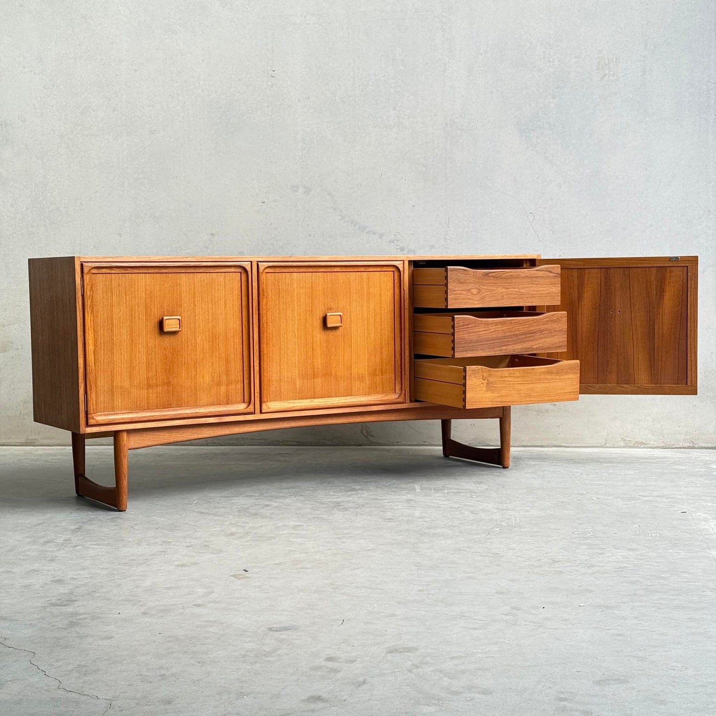 Parker Credenza Buffet - MCM Cigar Legs (Revive)
