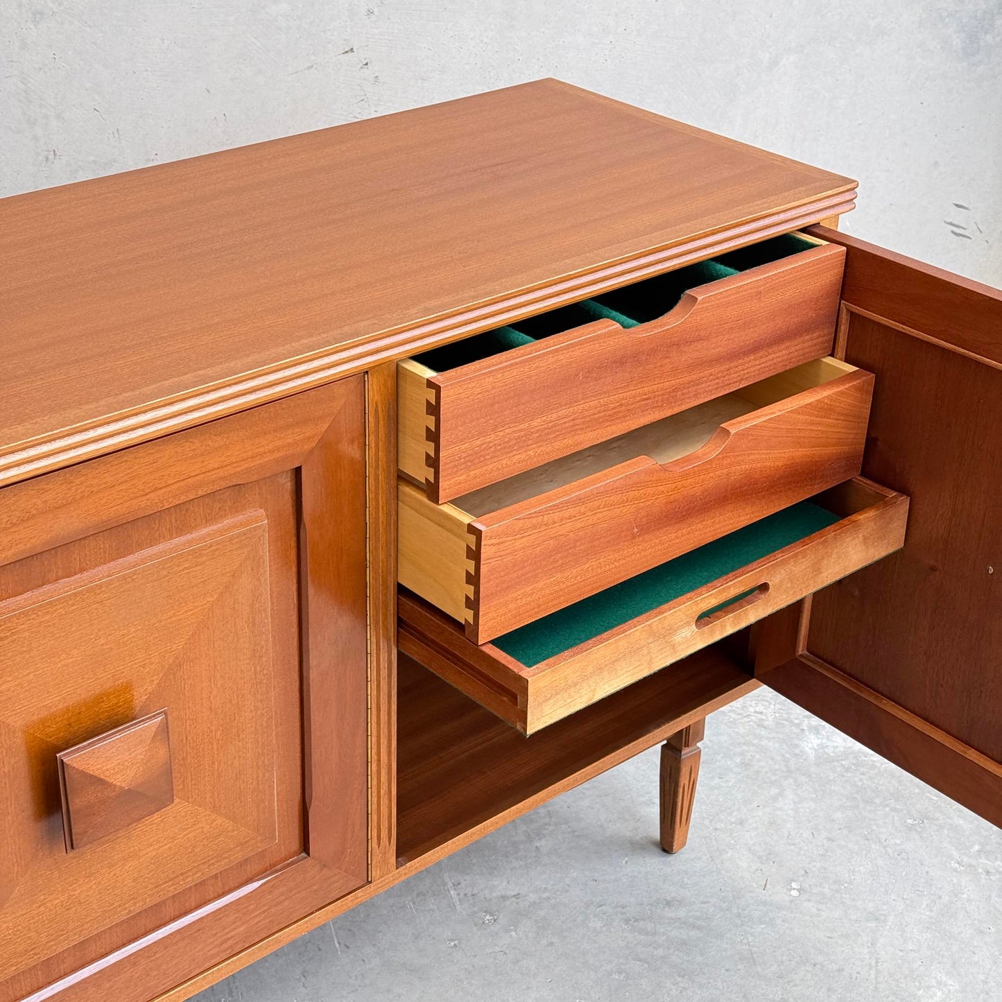 Gainsborough  3 Door Credenza (Refine)