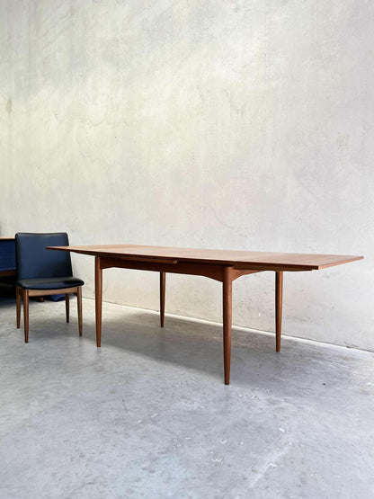 Parker Mid-1970s Honey Teak Extending Dining Table (Revive)