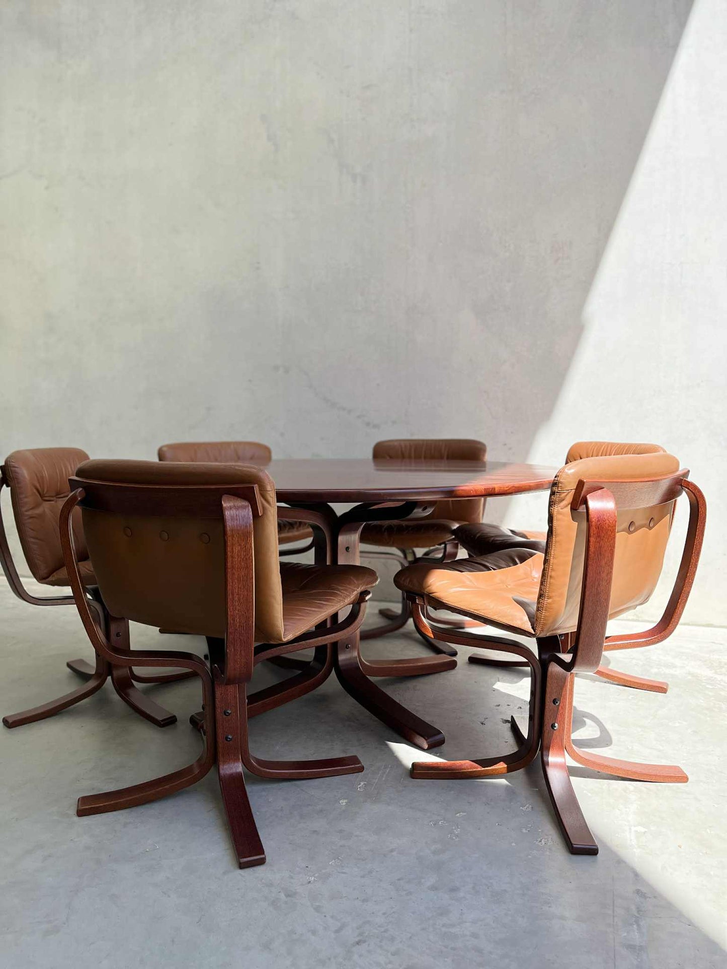 Joe Rufenacht Set of 6 Designer Dining Chairs & Solid Wooden Table Suite (Revive)