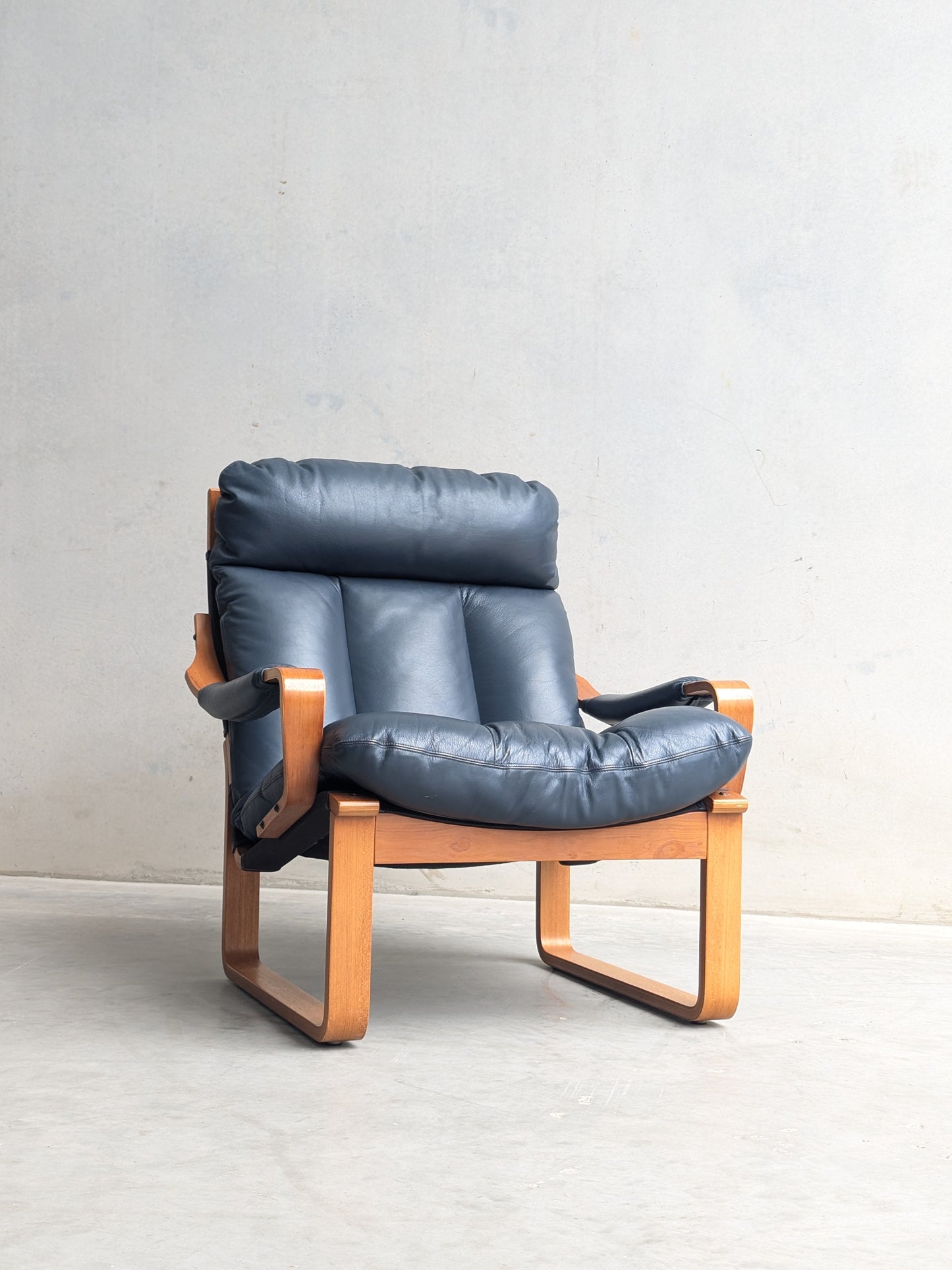 Tessa Stockholm Armchair  – Navy Blue - (Revive)