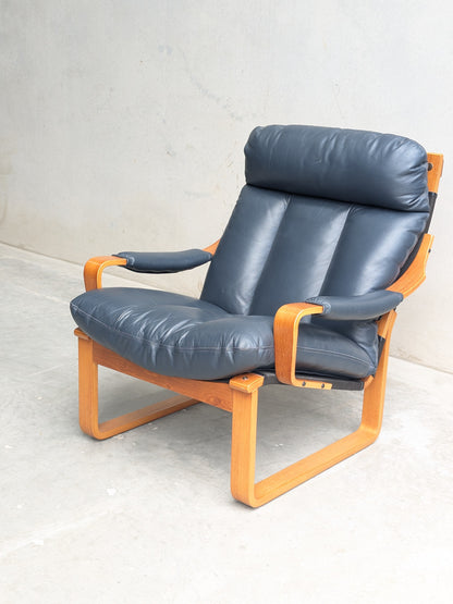 Tessa Stockholm Armchair  – Navy Blue - (Revive)